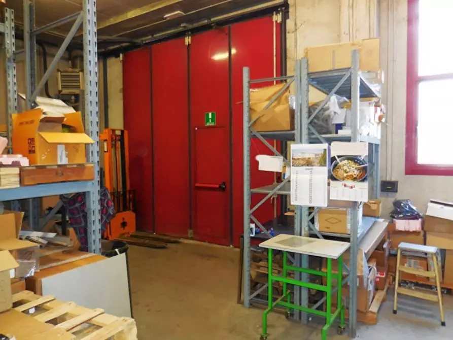 Immagine 16 di Laboratorio in vendita  in VIA MUZIO ATTENDOLO SFORZA a Milano