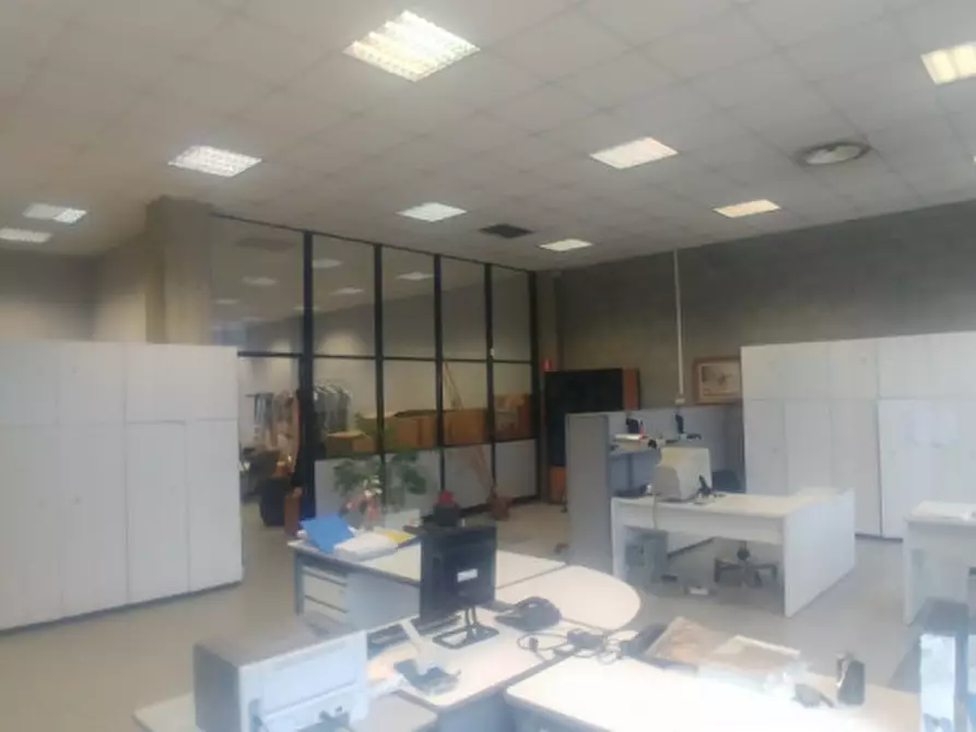 Immagine 18 di Laboratorio in vendita  in VIA MUZIO ATTENDOLO SFORZA a Milano