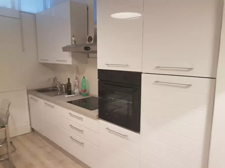 Immagine 1 di Appartamento in affitto  in via posillipo 405 a Napoli