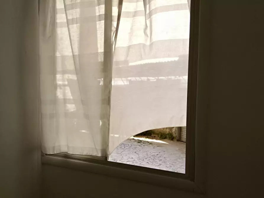 Immagine 19 di Appartamento in affitto  in via posillipo 405 a Napoli