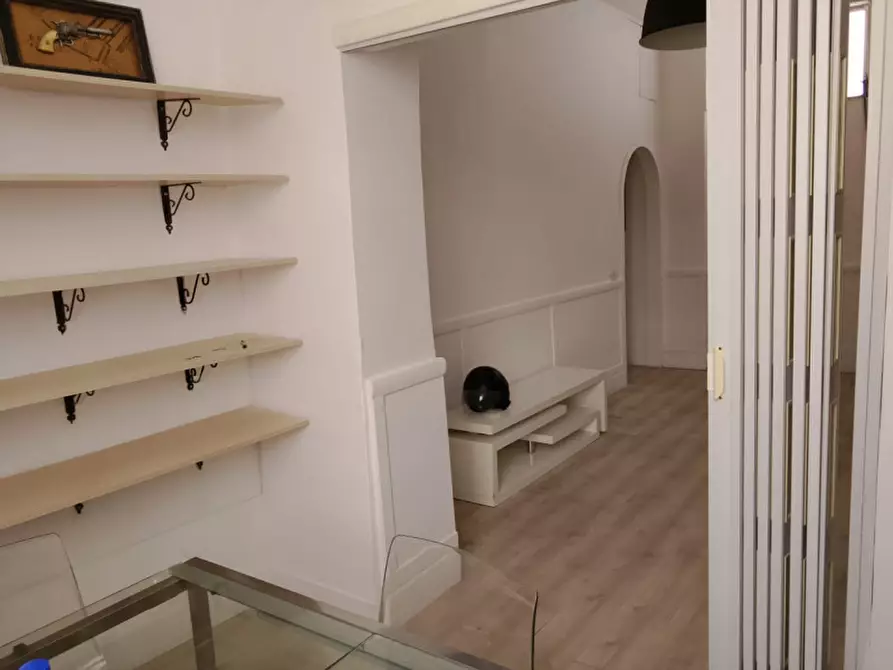 Immagine 20 di Appartamento in affitto  in via posillipo 405 a Napoli