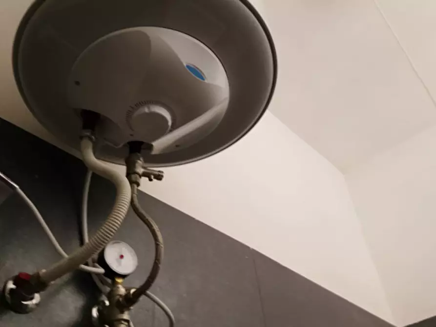 Immagine 32 di Appartamento in affitto  in via posillipo 405 a Napoli