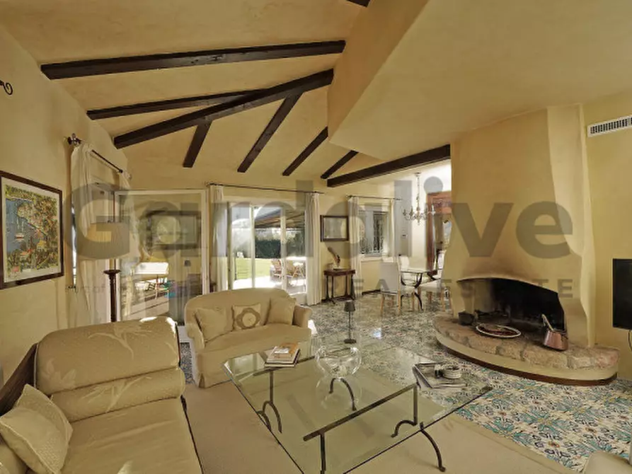 Immagine 7 di Villa in vendita  in Via Paradiso, 2 a San Felice Del Benaco