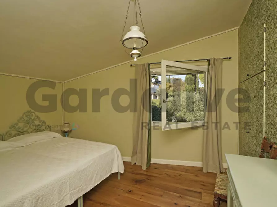 Immagine 12 di Villa in vendita  in Via Paradiso, 2 a San Felice Del Benaco