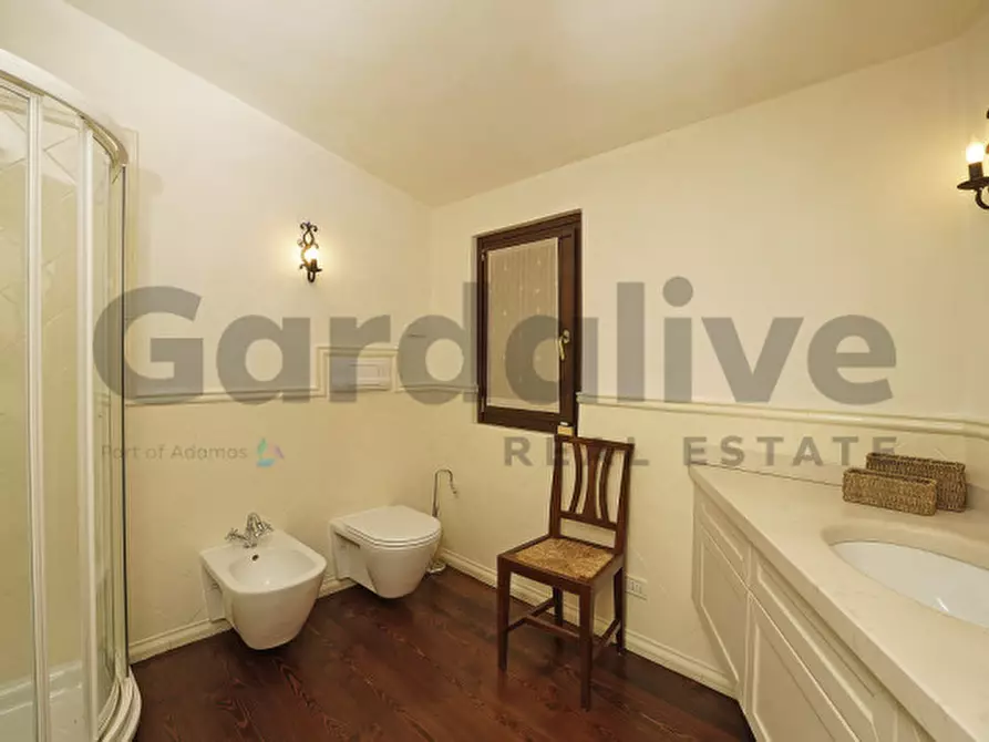 Immagine 14 di Villa in vendita  in Via Paradiso, 2 a San Felice Del Benaco