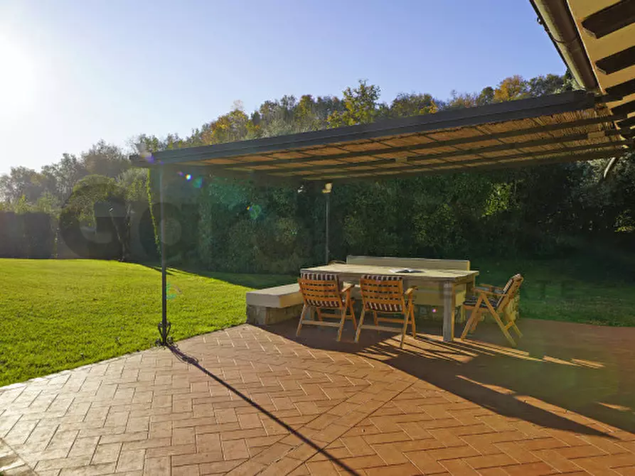 Immagine 17 di Villa in vendita  in Via Paradiso, 2 a San Felice Del Benaco