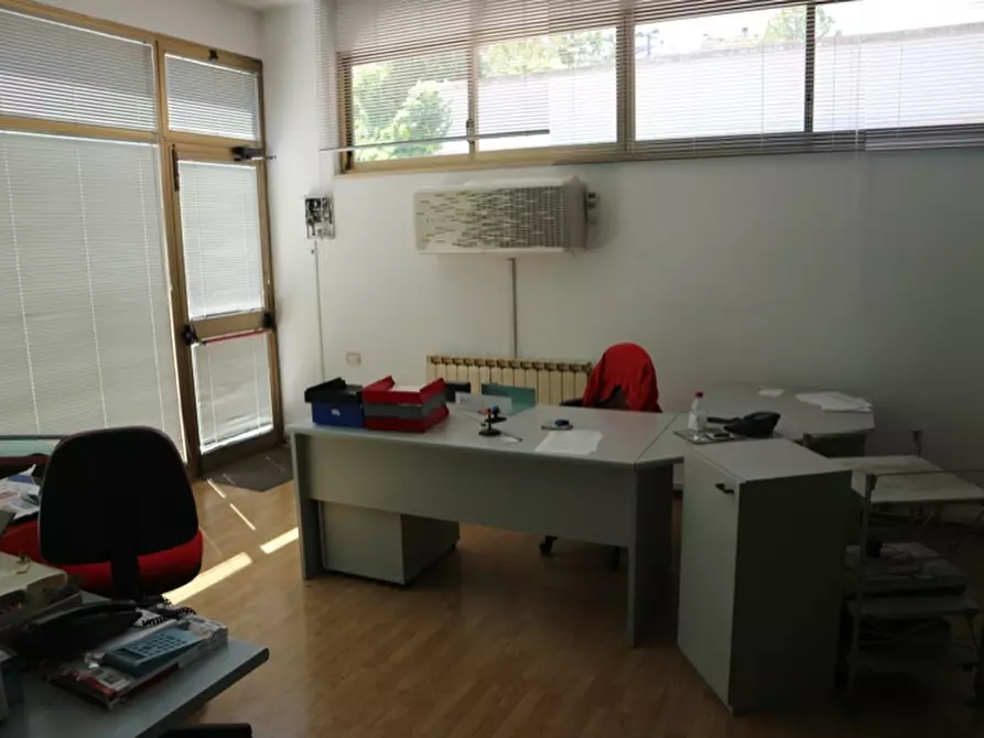 Immagine 1 di Ufficio in vendita  in Via Don Berettini, N. 65 a Fabriano