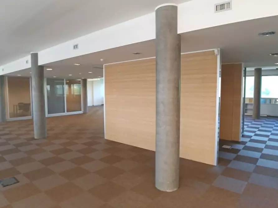 Immagine 4 di Ufficio in affitto  in VIA MIRAMARE a Milano