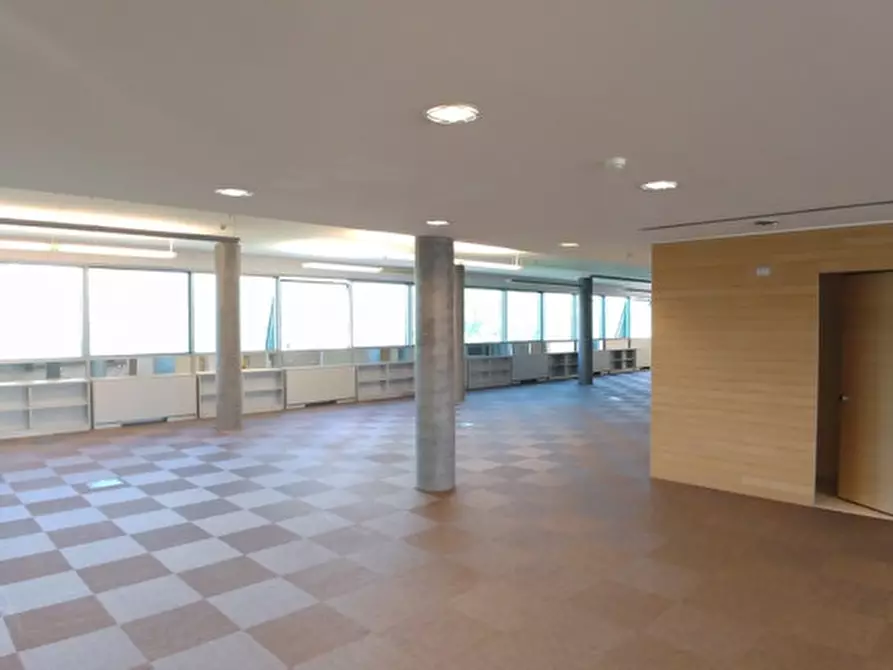 Immagine 9 di Ufficio in affitto  in VIA MIRAMARE a Milano