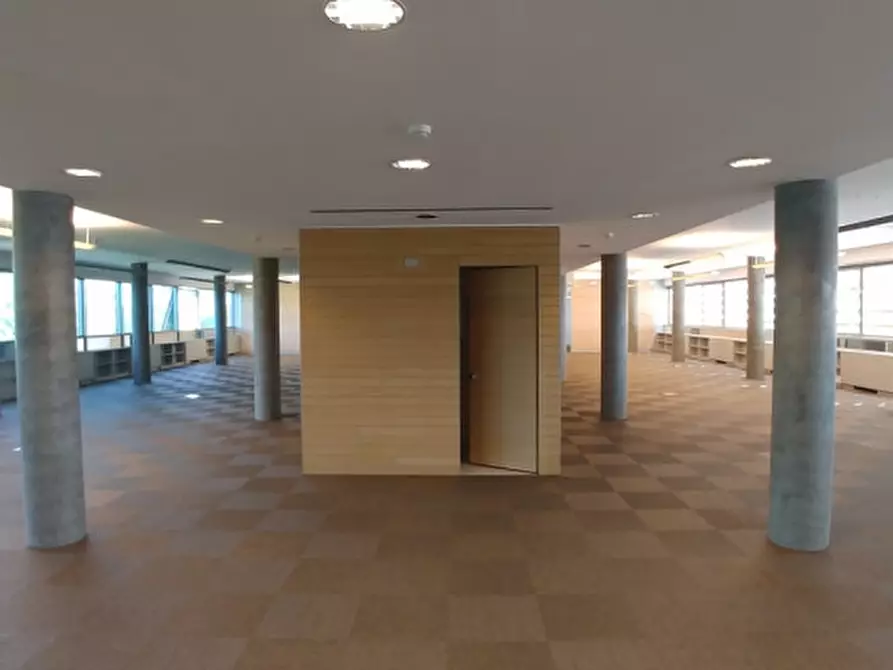 Immagine 10 di Ufficio in affitto  in VIA MIRAMARE a Milano