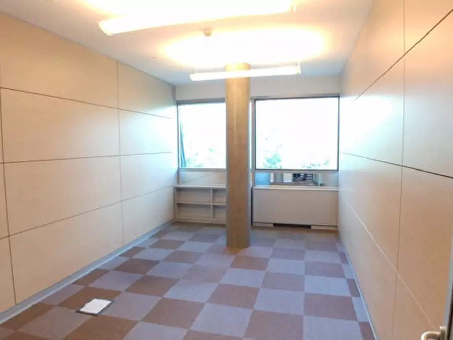 Immagine 11 di Ufficio in affitto  in VIA MIRAMARE a Milano