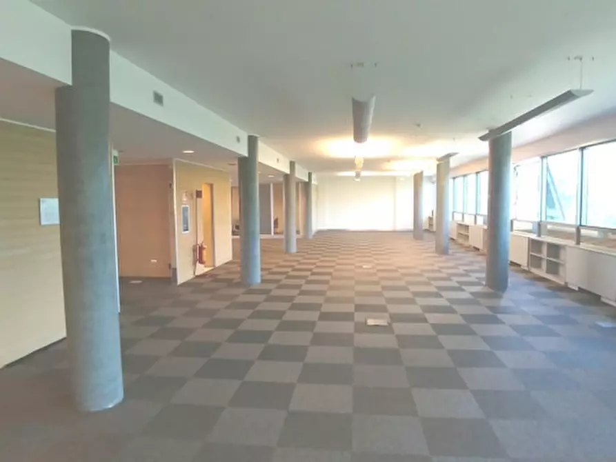 Immagine 20 di Ufficio in affitto  in VIA MIRAMARE a Milano