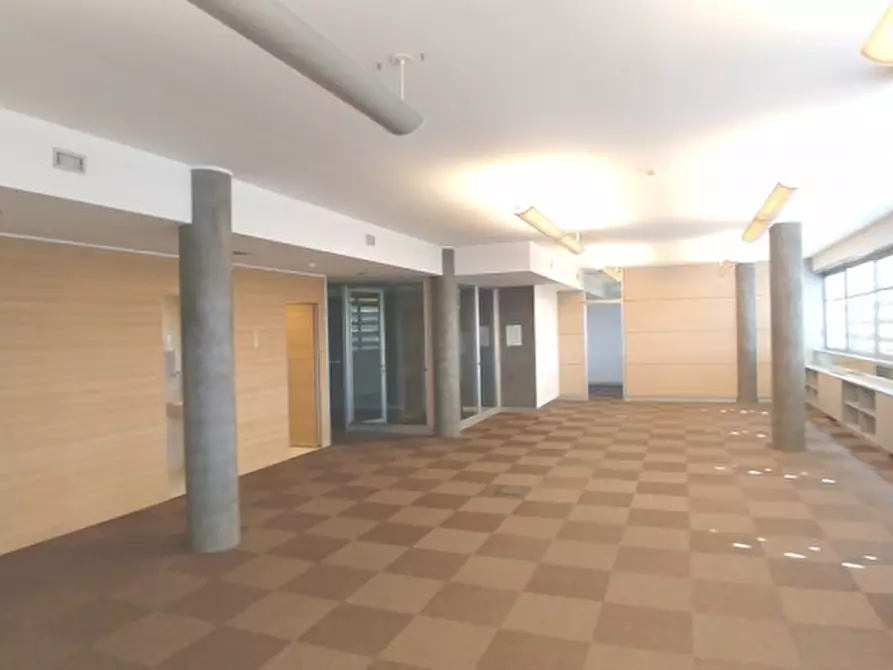 Immagine 24 di Ufficio in affitto  in VIA MIRAMARE a Milano
