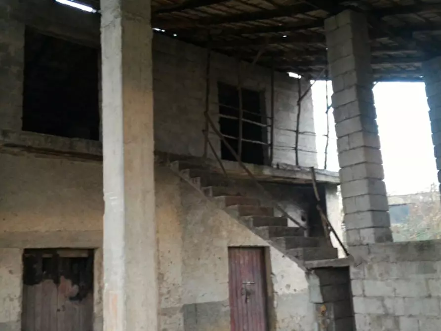 Immagine 4 di Rustico / casale in vendita  a Sora