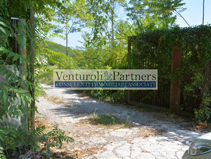 Immagine 5 di Terreno in vendita  in via pergola a Soiano Del Lago