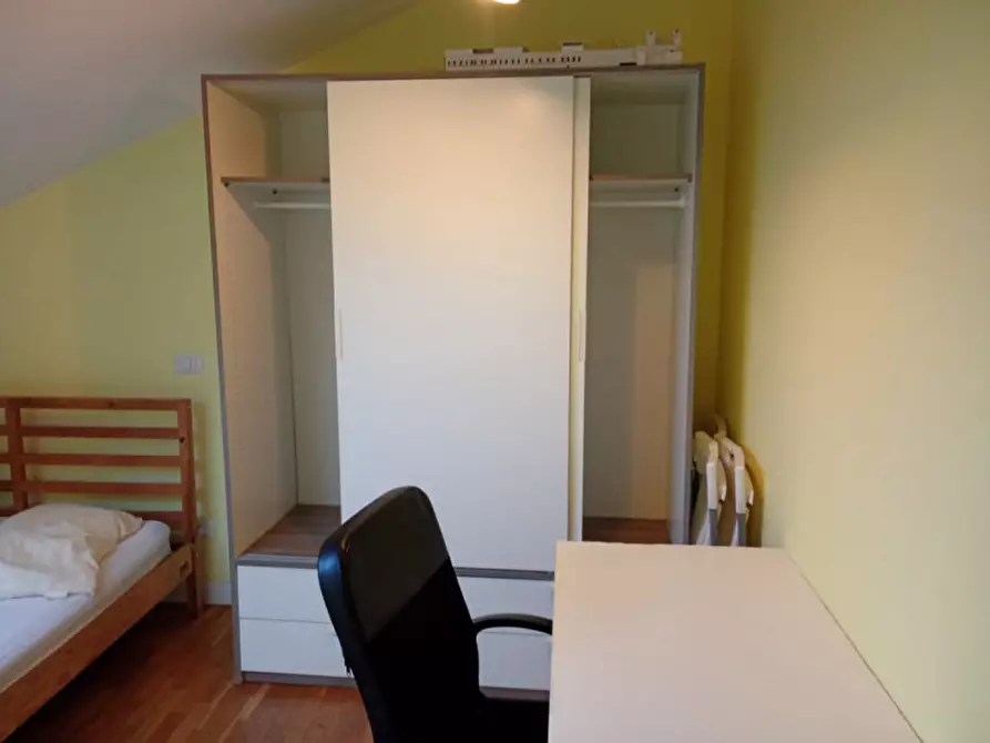 Immagine 11 di Appartamento in affitto  in Piazzetta Orazio De Donno a Napoli