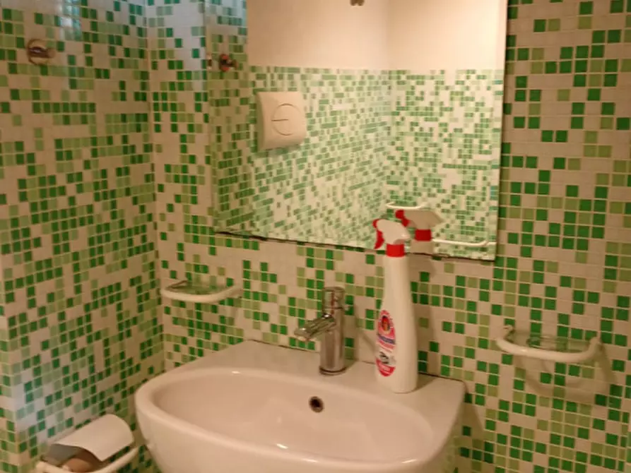 Immagine 20 di Appartamento in affitto  in Piazzetta Orazio De Donno a Napoli