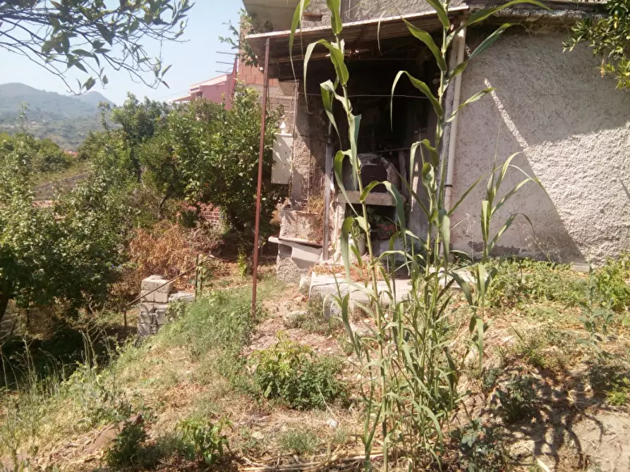 Immagine 12 di Appartamento in vendita  in VIA TIMPA a Gualtieri Sicaminò