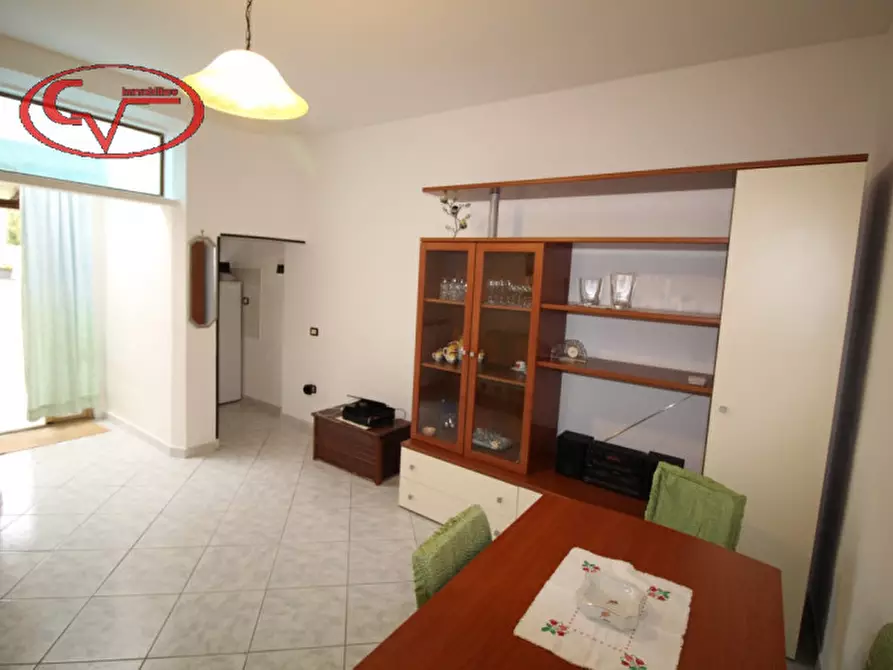 Immagine 1 di Appartamento in vendita  in via Burzagli a Montevarchi