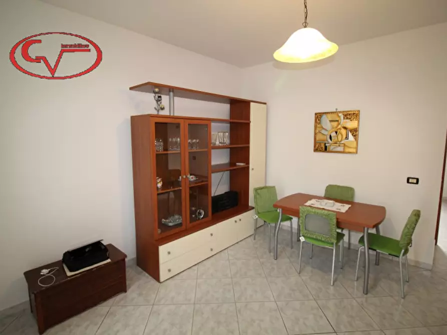 Immagine 2 di Appartamento in vendita  in via Burzagli a Montevarchi