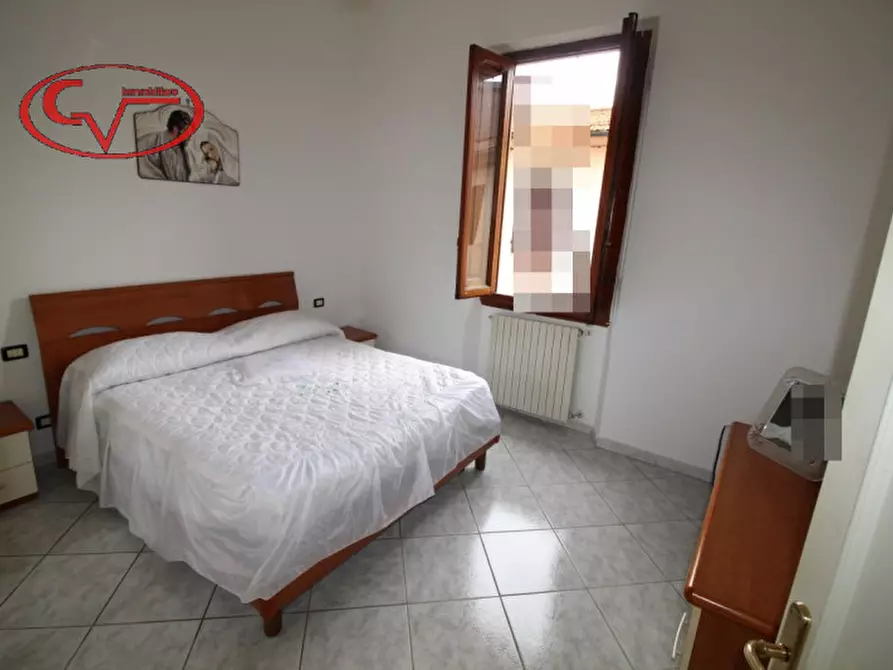 Immagine 3 di Appartamento in vendita  in via Burzagli a Montevarchi