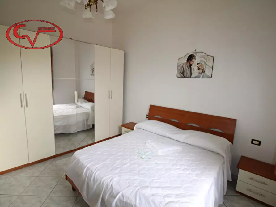 Immagine 4 di Appartamento in vendita  in via Burzagli a Montevarchi