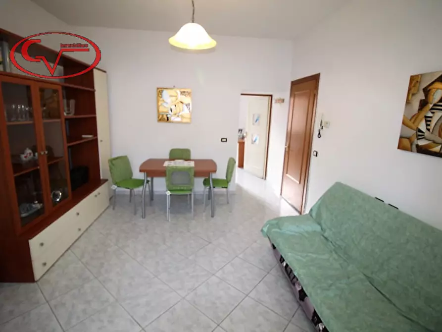 Immagine 8 di Appartamento in vendita  in via Burzagli a Montevarchi