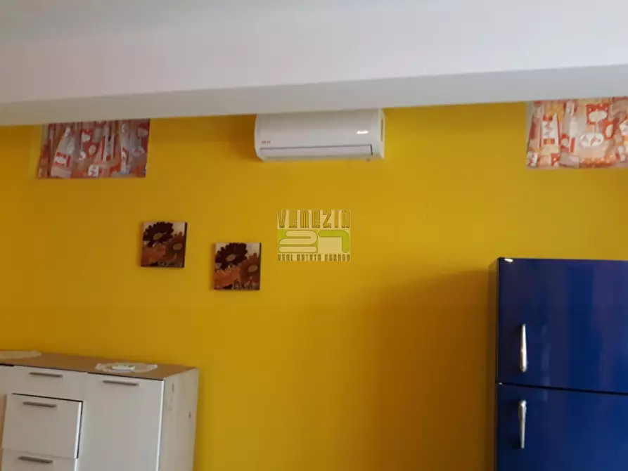 Immagine 3 di Villa in vendita  in Viale Aldo Moro a Avola