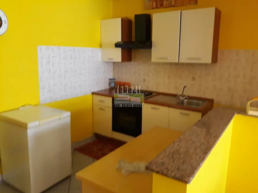 Immagine 5 di Villa in vendita  in Viale Aldo Moro a Avola