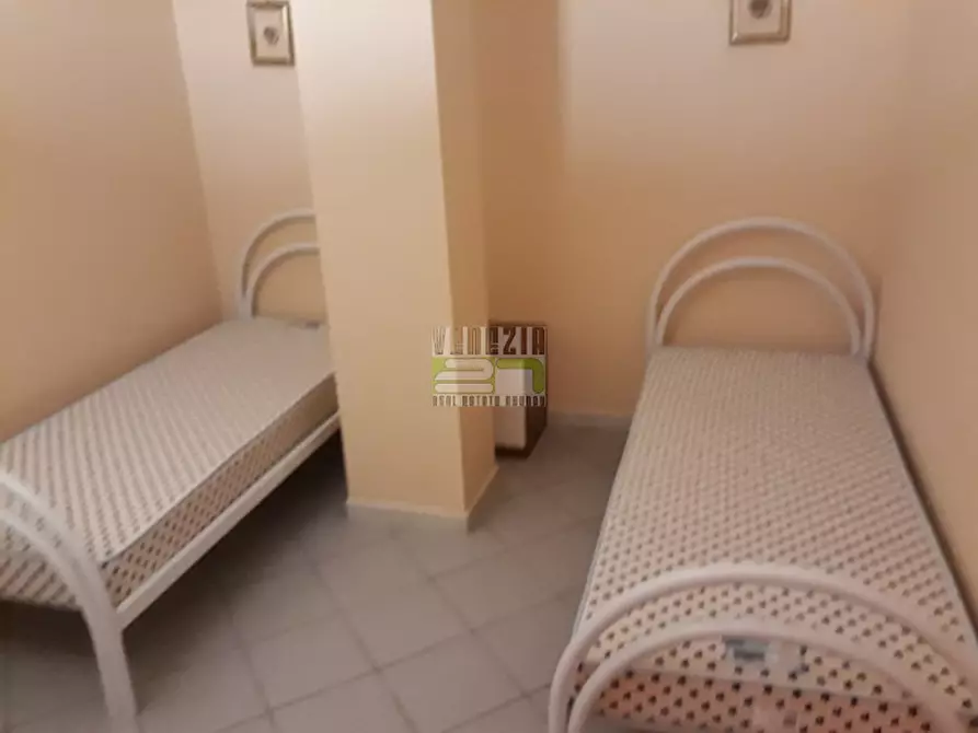 Immagine 14 di Villa in vendita  in Viale Aldo Moro a Avola