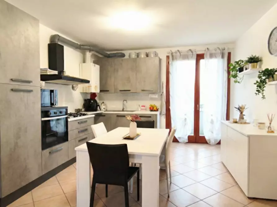 Immagine 2 di Appartamento in affitto  a Masi