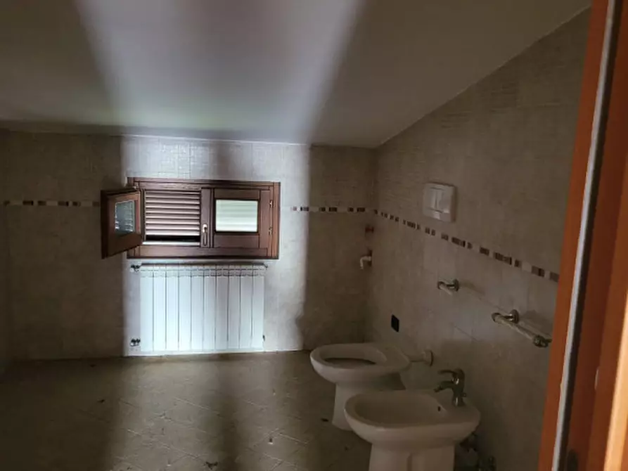 Immagine 37 di Appartamento in vendita  in Via Europa a Sant'angelo Romano