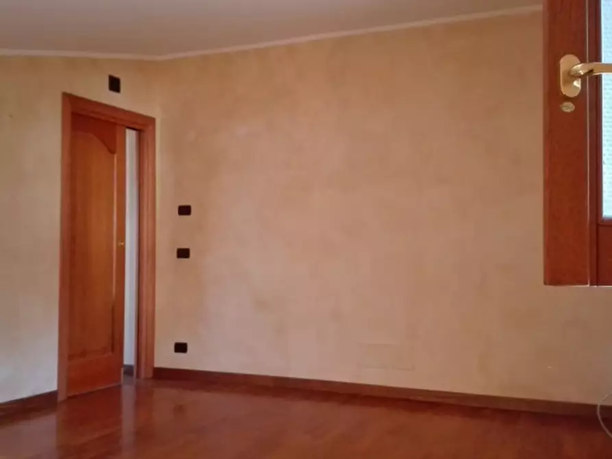 Immagine 38 di Appartamento in vendita  in Via Europa a Sant'angelo Romano