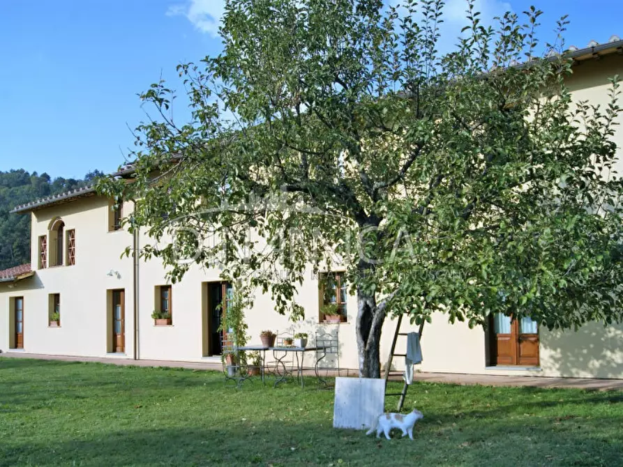 Immagine 1 di Rustico / casale in vendita  a Montecatini Terme