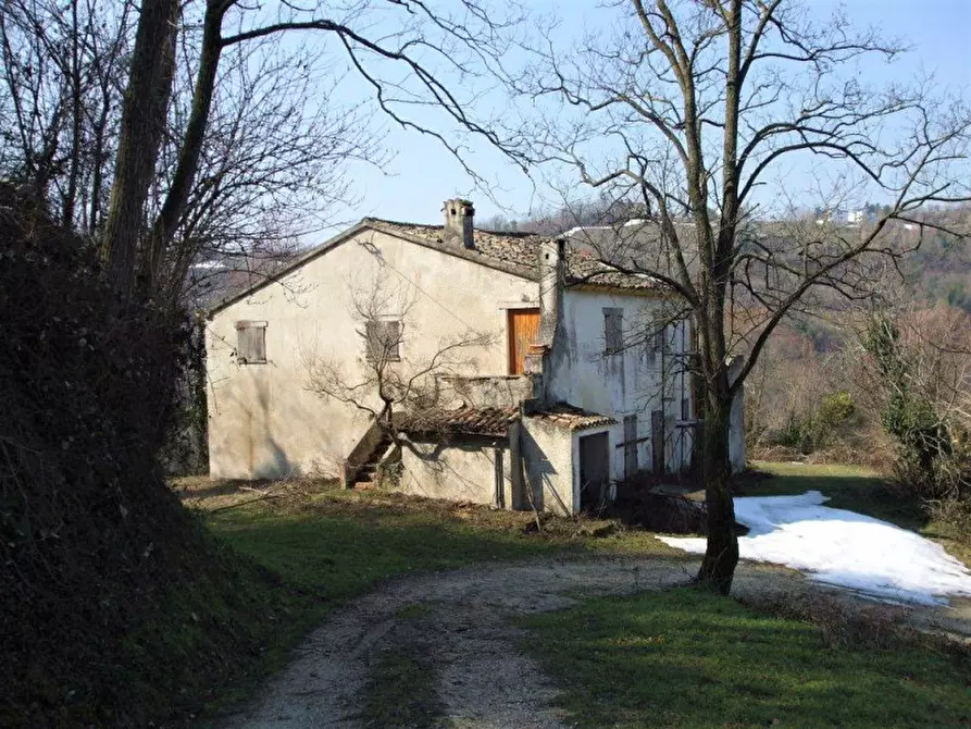 Immagine 4 di Rustico / casale in vendita  in via roma a Petriano