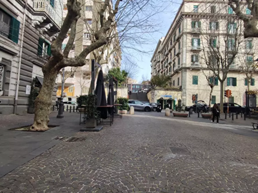 Immagine 1 di Attività commerciale in affitto  in Via Scarlatti a Napoli
