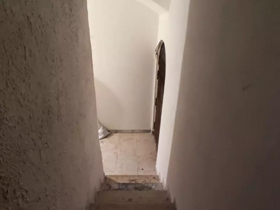 Immagine 3 di Attività commerciale in affitto  in Via Scarlatti a Napoli