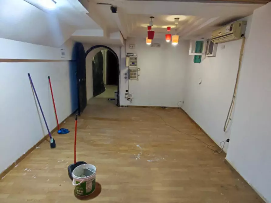 Immagine 5 di Attività commerciale in affitto  in Via Scarlatti a Napoli