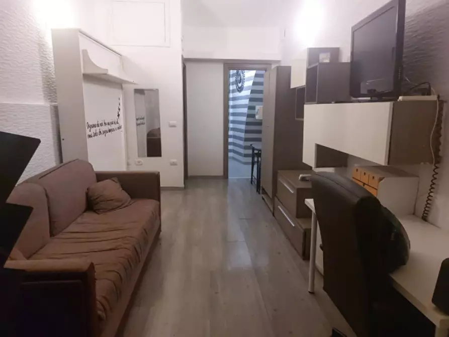 Immagine 1 di Appartamento in affitto  in Via Calata San Marco 18 a Napoli