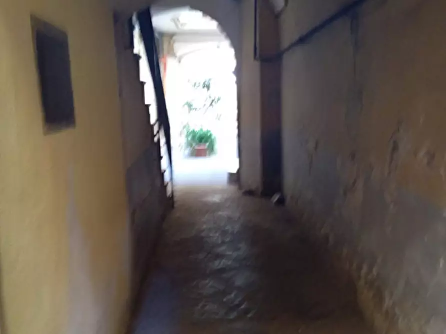Immagine 37 di Appartamento in affitto  in Via Calata San Marco 18 a Napoli