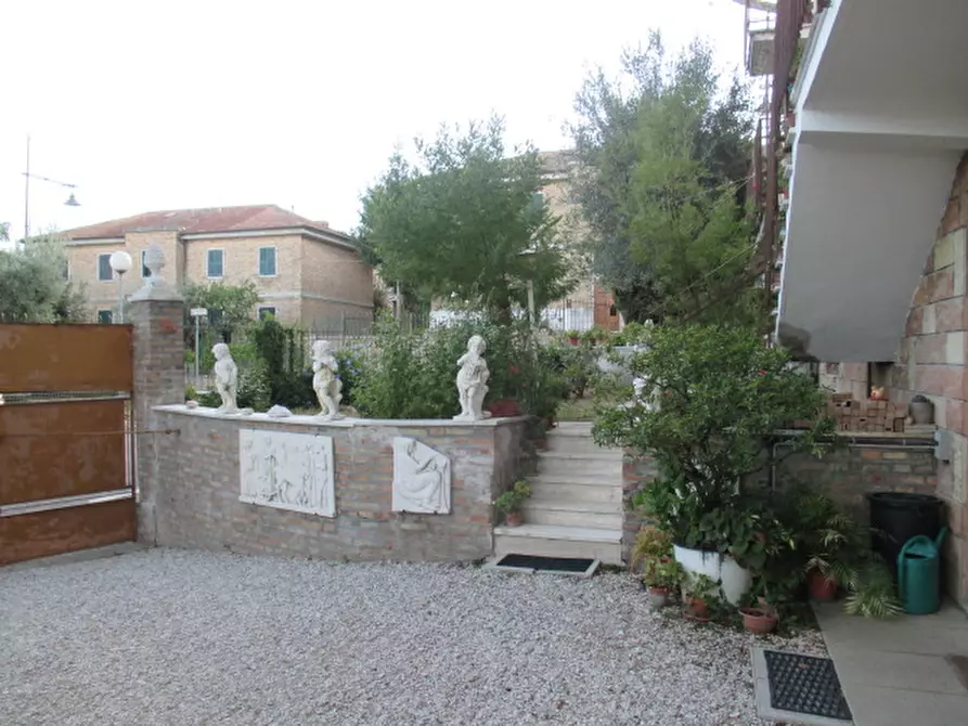 Immagine 60 di Casa indipendente in vendita  a Corinaldo