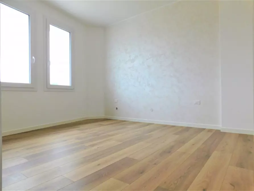 Immagine 18 di Appartamento in vendita  a Battaglia Terme