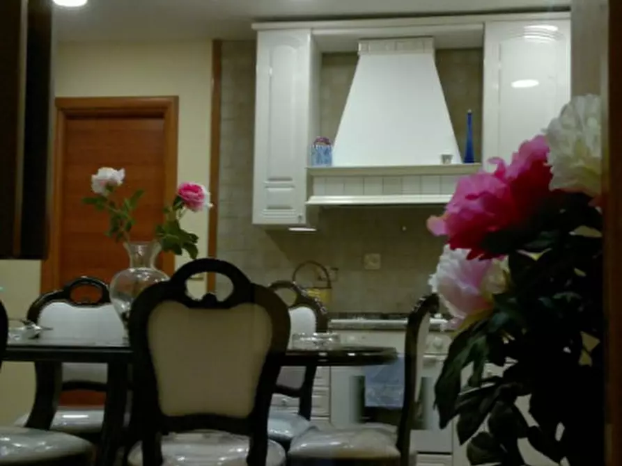 Immagine 19 di Camera in affitto  in via tribunali 236 a Napoli
