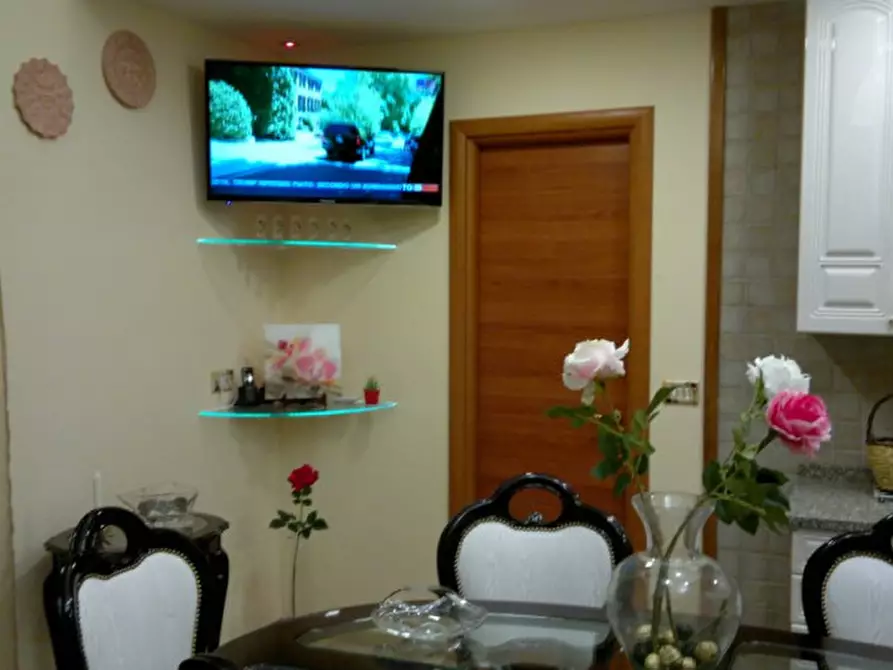 Immagine 22 di Camera in affitto  in via tribunali 236 a Napoli