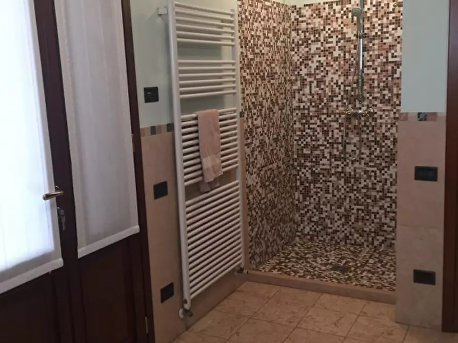 Immagine 10 di Villa in vendita  in massanzago a Massanzago