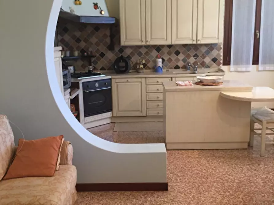 Immagine 14 di Villa in vendita  in massanzago a Massanzago