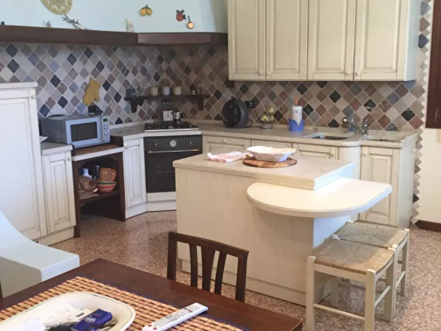 Immagine 16 di Villa in vendita  in massanzago a Massanzago