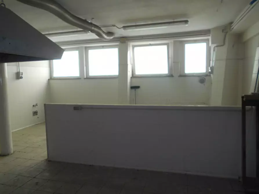 Immagine 6 di Attività commerciale in vendita  in via pietro bosso a Villanova Monferrato