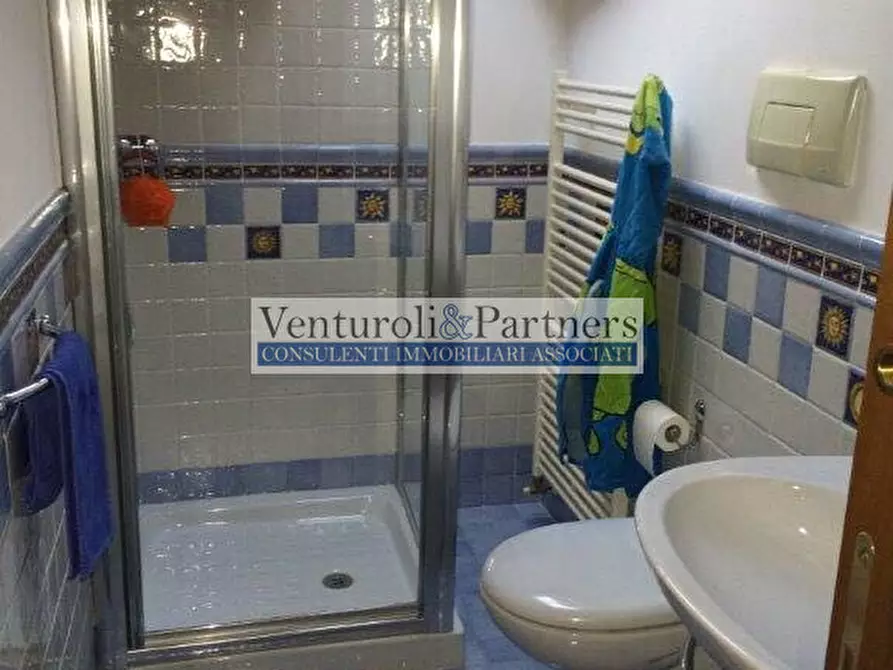 Immagine 11 di Villa in vendita  in via Barcuzzi a Lonato del Garda