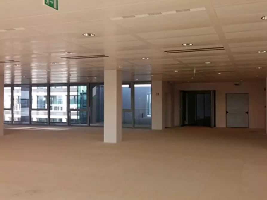 Immagine 5 di Ufficio in affitto  in VIA MONDADORI a Segrate